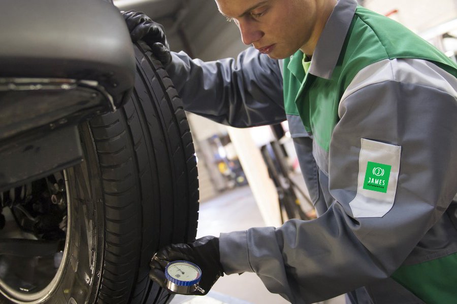 Grote en kleine beurt JAMES Autoservice Grote en kleine beurt JAMES Autoservice